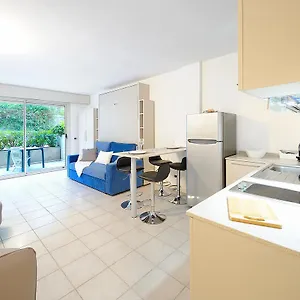 monolocale-porto-aregai.hotelitalianriviera.com/